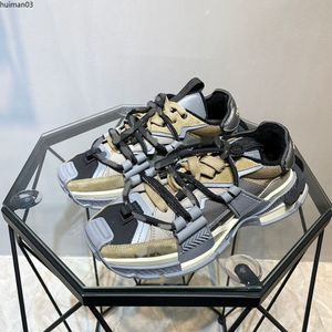 män kvinnor lyx stövlar designer skor sneakers i kamouflage mesh tyg gummi stud trippel svart vit beige tränare jogga promenader hm0003637