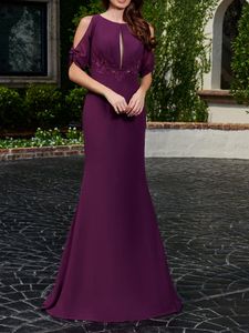 Abito per la madre della sposa viola Abiti da cerimonia per occasioni formali aderenti in chiffon con scollo rotondo