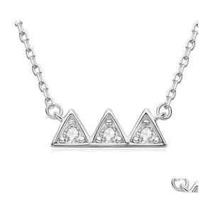 ペンダントネックレストレンディ0.18ct Dカラーモイサナイトマウンテンネックレス