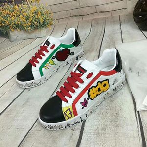 Spike Sneaker Designers Shoes Мужчины женщины роскошные повседневные туфли моды модные кроссовки для дышащих белых носков Spike Sock Size35-45 HM05675