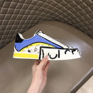 2023 Luxurys Designer Shoe Shoe Italy Sneaker Low Top Casual Shoes Rubber Outsole Mens Printed Calf Leather Classic Trainers Dress Shoes HM05843