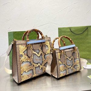 Лучшие роскошные бамбуковые сумки сумки для плеча сумки для женщин-дизайнеры сумочка с несколькими стилями мешки с кросс-кузовом.