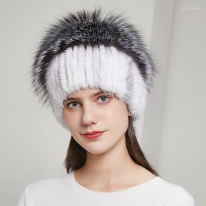 Berretti Cappello Lavorato A Maglia Invernale E Palla Di Capelli Grandi Soffici Argento Stile Russia Piselli