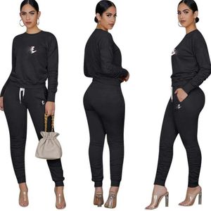 Luxury Designers Women's Tracksuits Hooded Sweatshirt 2 PCS Sports Autumn Winter Long Sleeve Sportswear Joggers Suits Womens Clothing Set Spring Two Piece Sets