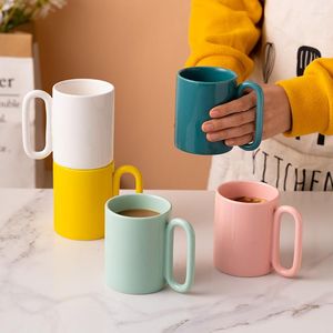 Muggar nordisk kreativ keramisk mugg med ovalt handtag unik porslin kopp för kaffe te mjölk vatten kök kontor hem bord dekor gåva