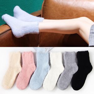 Mulheres Socks Produto Japonês Tubo de cor sólida damas de espessura as mulheres escovadas e mulheres escovadas