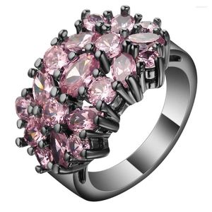 Fedi nuziali UFOORO Bellissimo fiore di cristallo rosa femminile Colore argento antico Unico CZ Anello di fidanzamento nero per le donne RB0843F