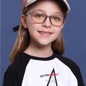 Güneş gözlüğü moda çocuklar anti mavi ışın gözlükleri ultralight dayanıklı şeffaf gösteri çerçeve kayması erkek ve kızlar için uygun