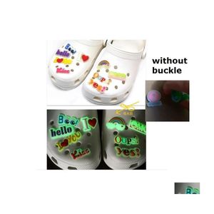 Parti di scarpe Accessori Light Cartoon Pvc Flat Back Shoes Charms Action Figure Ornamenti fai da te Bracciali adatti / Zoccolo / Custodia per telefono / Capelli Acc Dh9Ew