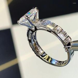 Bröllopsringar lyxklassisk kristall kubik zirkoniumkvinnor ringer med fyrkantig prinsessa klipp zirkonjubileum nuvarande smycken grossist