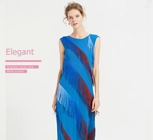 Casual klänningar som säljer Miyake Elegant Fold Open Fork Tassel Sleeveless o-Neck Fashion Degledient Dress In Stock