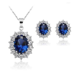 Halsbandörhängen Set Round Sun Royal Blue Cubic Zirconia Pendant täckt med Crystal Women Fashion