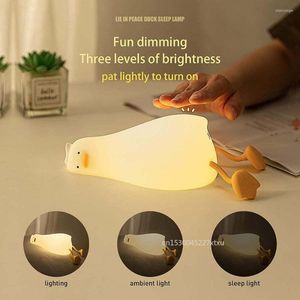 Luci notturne sdraiate anatra piatta Luce ricaricabile in silicone Pat Lamp Cartoon Cute Children Nightlights Regalo di compleanno Comodino Room Decor