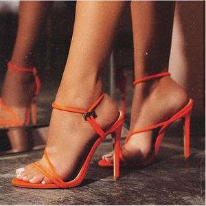Klädskor 2023 sommar kvinnor 11 cm höga klackar sandaler fetisch lady stiletto gladiator rem neon gröna sandles nattklubb prom stripper