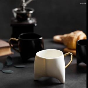 Mugs Triangular Honey Hip Ceramic Coffee Cup Tea Milk Water Personalized Couple Gift Home Decoration