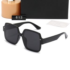 Designer Brand Occhiali da sole per donna Polaroid PC UV400 Lenti festivi per le vacanze Viaggi di alta qualità Classico Sole Sun occhiali pilota Occhiali da sole Outdoor Eyewear