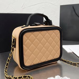 Commercio all'ingrosso Classic Filigree Vanity Case Totes Bag Caviar Pelle di vitello Designer di lusso Plaid trapuntato Borse in metallo dorato Catena Doppia cerniera Borse cosmetiche a tracolla