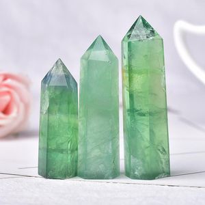 Dekoratif figürinler 1pc doğal kristal nokta yeşil florit ev dekoru kuvars iyileştirici taş altıgen prizmalar dikilitaş değnek tedavi diy