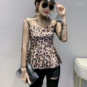 Camicette da donna Sexy manica trasparente Donna Peplo Coreano Scava fuori Pizzo Patchwork Camicie leopardate Top