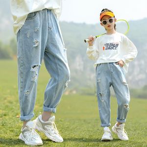 Jeans Baby Girl Hole Hole Fashion Spring Autumn Blue Blue Troushers Teenage School Girls Roupas Ripped for Kids 3-12y