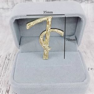 smycken lapel stift broche brev märke brosches lyx hampa rep mode enkel kostym krage stickad tröja nål spänne legering designer brosch kvinnor charm broscher