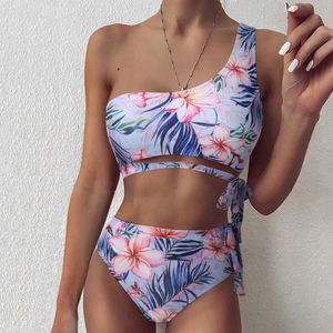 Kvinnors badkläder Floral One Shoulder Bikini Set 2023 Midja Strappy Swimsuit Women High Split Bathing Backless Bandage Biqini A50