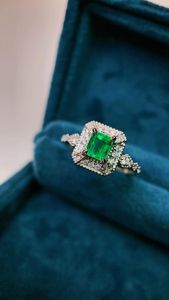 Cluster Rings Guild Jy Colombia Solid 18K White Gold Nature Green Emerald 0,45ct för kvinnor Födelsedagens presenter Fina smycken