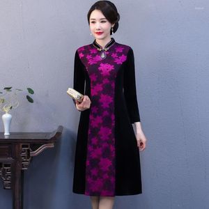 Sıradan elbiseler bahar sonbahar kadın kadife elbise Cheongsam uzun kollu vintage basılı patchwork annenin zarif parti dresse
