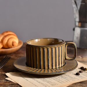 Tassen Untertassen Retro-Keramik-Kaffeetasse und Untertasse-Set 150 ml japanische vertikal gemaserte grobe Keramik wiederverwendbare Cafe Tazas Latte