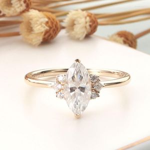 Klusterringar CXSJEREMY SOLID 14K 585 GUL GULD 1CT 5 10mm Marquise Cut Moissanite Diamond Engagement Ring for Promise Anniversary Gift
