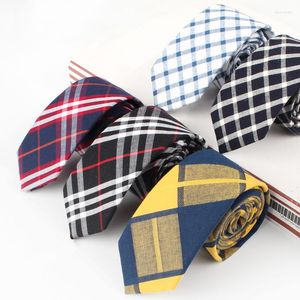 Bow Ties 2023 Ankomster högkvalitativa herrmode 6cm Slim Navy Blue Striped Neck Tie Formell affärsmöte för män Wirh presentförpackning