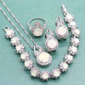 Kolye Küpe Seti Gümüş 925 Düğün Mücevherleri Kadınlar İçin Beyaz Ateş Opals Nişan Yüzük Bilezik Ücretsiz Takı Kutusu