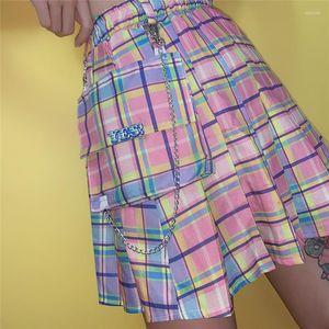 Röcke NCLAGEN Bunter karierter Faltenrock Hohe Taille Streetwear mit Ketten Harajuku Vintage Frauen Mini Mode Party Clubwear