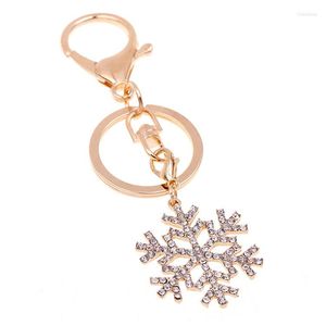 Smyckespåsar 20st/Lot Fashion Christmas Style Key Chain Snowflake Charms Pendant Ring For Bags Holder Keyring