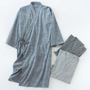 エスニック服伝統的な堅い色の男性純粋な綿バスローブ夏の日本の着物の家の衣服ゆるいカーディガンゆけ着い