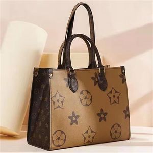 Topphandväskor Purse Flower Tote Bag Ladies Casual Leather Shoulder Påsar Kvinnlig handväska Handväska