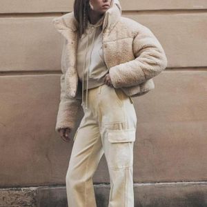 Frauen Trench Coats Winter Frauen Beige hohe Kragen Langarm Langarm Zip Short Cotton Jacket Mode warme Streetstyle