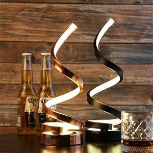 Bordslampor Spiralform LED -barlampa Vintage Uppladdningsbar sängplats Nattljus El Cafe Restaurant Middag