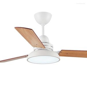 Lampadari Lampadario a ventaglio in stile nordico Lampadario americano retrò per famiglia Ristorante Tavolo Lustri Lampada da soffitto in legno Camera da letto Luci a LED mute