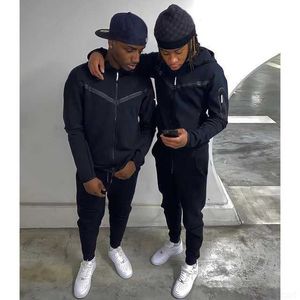 남자 Tracksuits 스포츠 정장 코튼 브랜드 Tech Fleece 좋은 품질 까마귀 남성 훈련 착용 운동복 세트 스웨트 팬츠. L221122