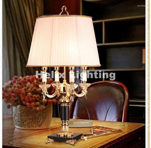 Bordslampor Ly European Modern Crystal Lamp Lighting Bedroom Bedside Luxury Fashion AC D