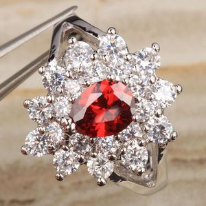 Bröllopsringar Superb Oxblood Red Garnet Silver Plated Argent smycken US# Solitaire Ring Storlek 6/7 8 9 S0935