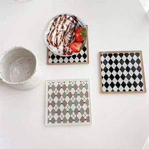 Bordmattor Vackra checkerboard Square Värmeisolering Te/kaffekopp Akryl Practical Heat-beständig för hemmet