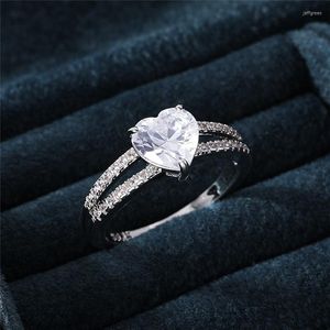 Bröllopsringar Youhaocc Style Inlaid Zircon Heart-Shaped Ring Fashion Ladies Proposal Engagement Party Jycken Storlek: 6-10