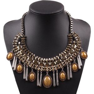 Pendant Necklaces 2023 Autumn Design Fashion Elegant Crystal Rhinestone Stone Chunky Statement Necklace For Women Jewelry