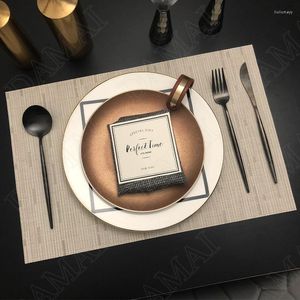 Teller goldener Schlaganfall Keramikplatte Set European Western Steak Dish Esstisch Hauptgericht Küchengeschirr Geschirr Gerichte und Sets