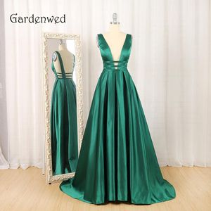 Party Dresses Gardenwed Blackish Green aftonklänning Lång elegant ankomst V Neck Backless A Line Satin Woman Formal