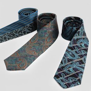 Papillon di alta qualità 2023 Designer Marche Fashion Business Casual 7 cm Slim For Men Cravatta Paisley a righe con confezione regalo