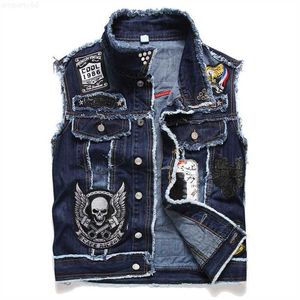 Vest Skull Patch Rivet Blue Denim Jacket Men Punk Rock Cowboy Jeans Waistcoat Fashion Motorcycle Biker Mouwloos
