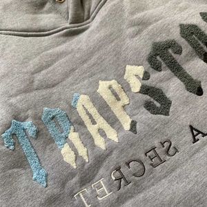 2024 Tracksuits Men's Trapstar Hoodie Sweatshirt مجموعة رجال منشفة تطريز شتاء فريد من النوع الثقيل.